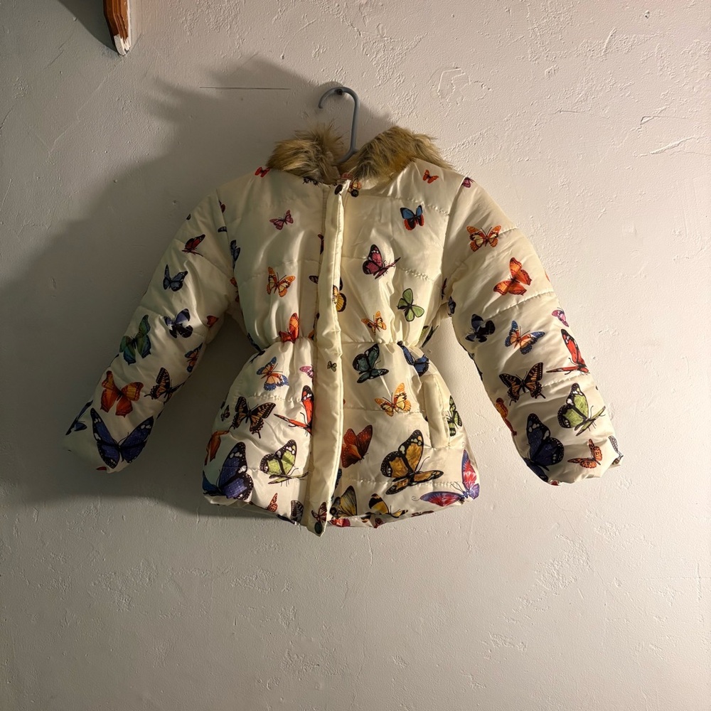 Butterfly Print Puffer Jacket with Faux Fur Hood size Girls 5/6 or 120
